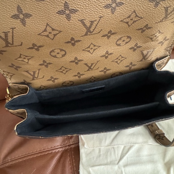 Like New - Louis Vuitton Pochette Métis MM – Reverse Monogram - Picture 5 of 5
